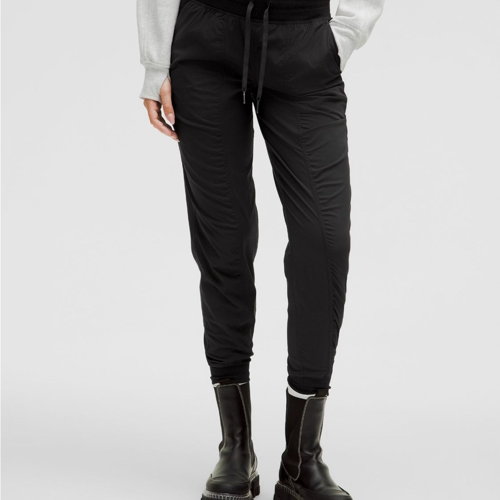 Black Dance Studio Mid-Rise Jogger Full Length - size 0